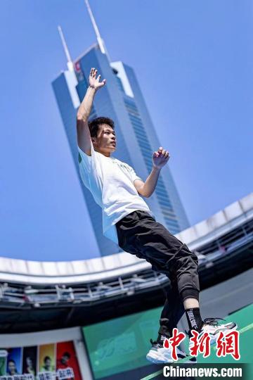 全国逾五十名运动精英在广州竞逐扁带公开赛，