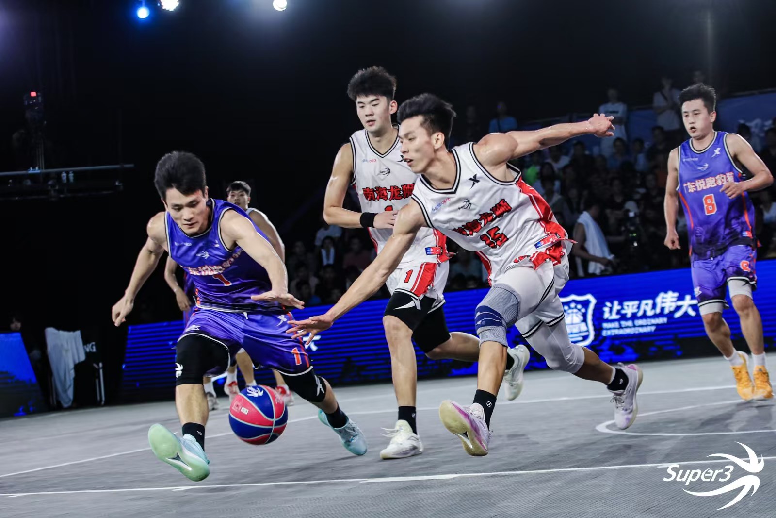 上海横沙誉民队力克卫冕冠军问鼎超三联赛总冠