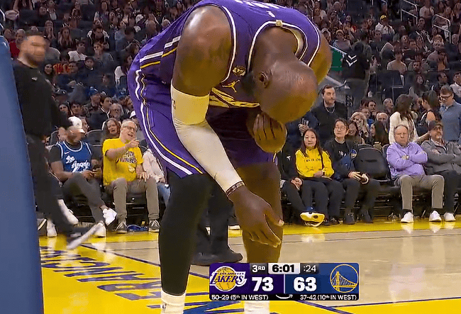 詹姆斯右手伤势或成湖人季后赛关键变数