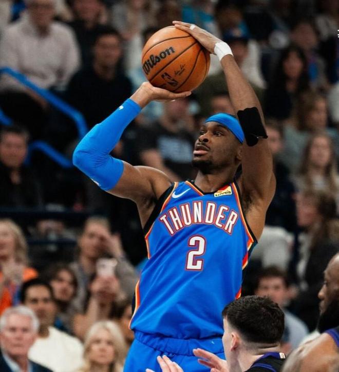 雷霆大胜湖人43分 东契奇受伤离场